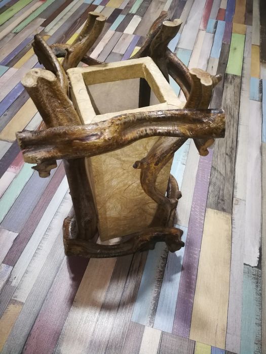 Lampa lemn exotic