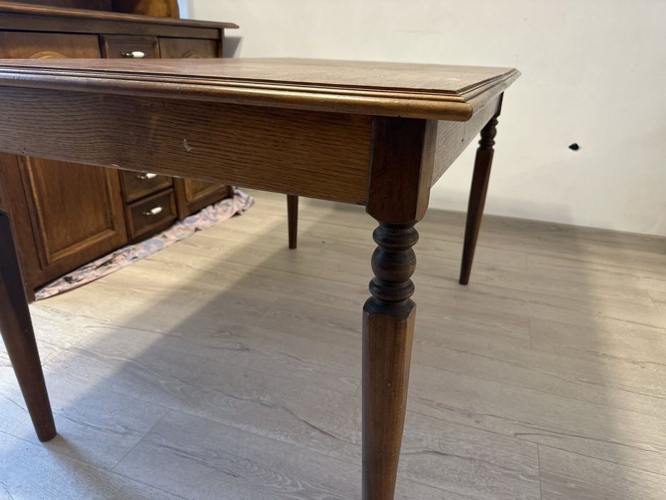 Ретро разтегателна маса