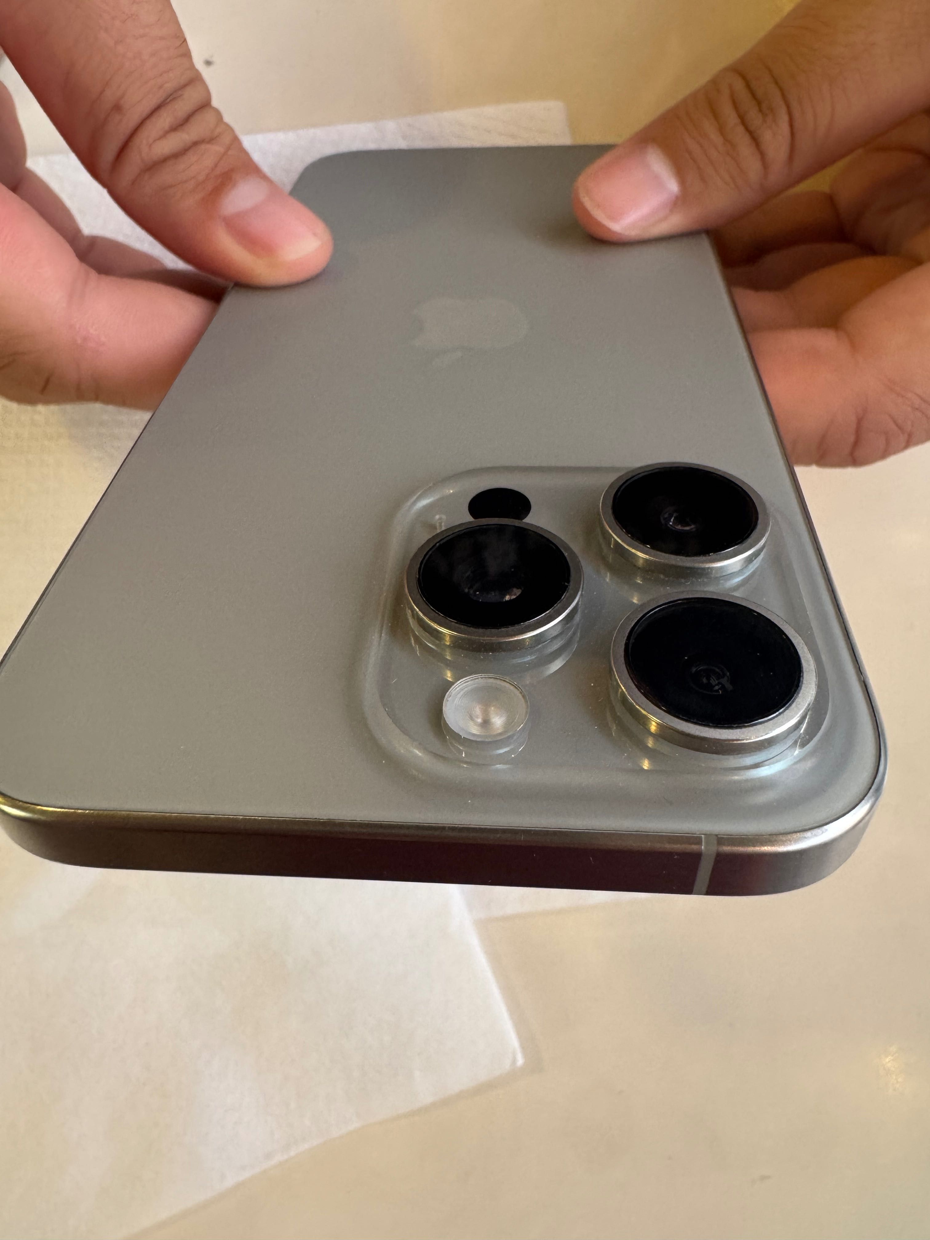 Apple İphone 15 pro max  гаранция