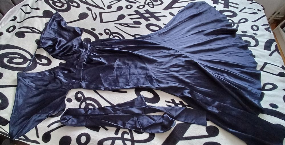 Rochie ocazie tip sirenă