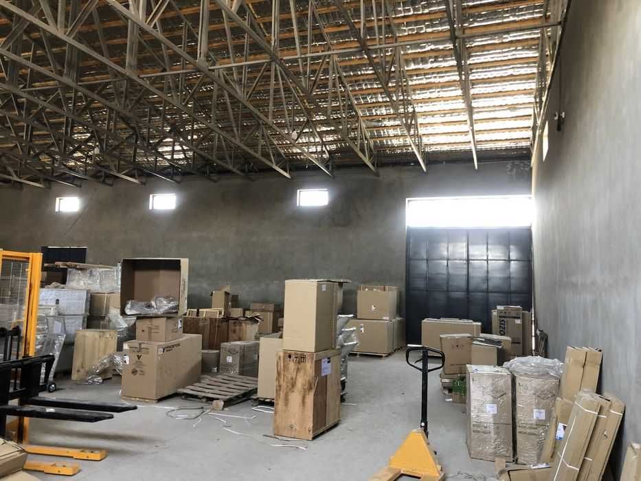 Склад/Производство с высотой потолков 6м 2700м2   ID:12215