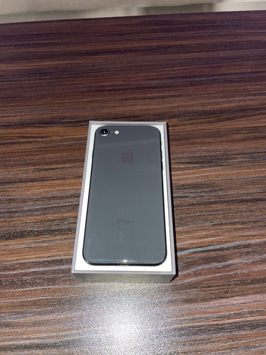 Iphone 8 64GB 100% батерия