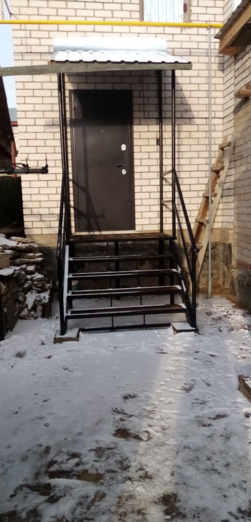 Сдам дом (новый) В районе КОЛХОЗНОГО РЫНКА по ул, ГАРНИЗОННАЯ