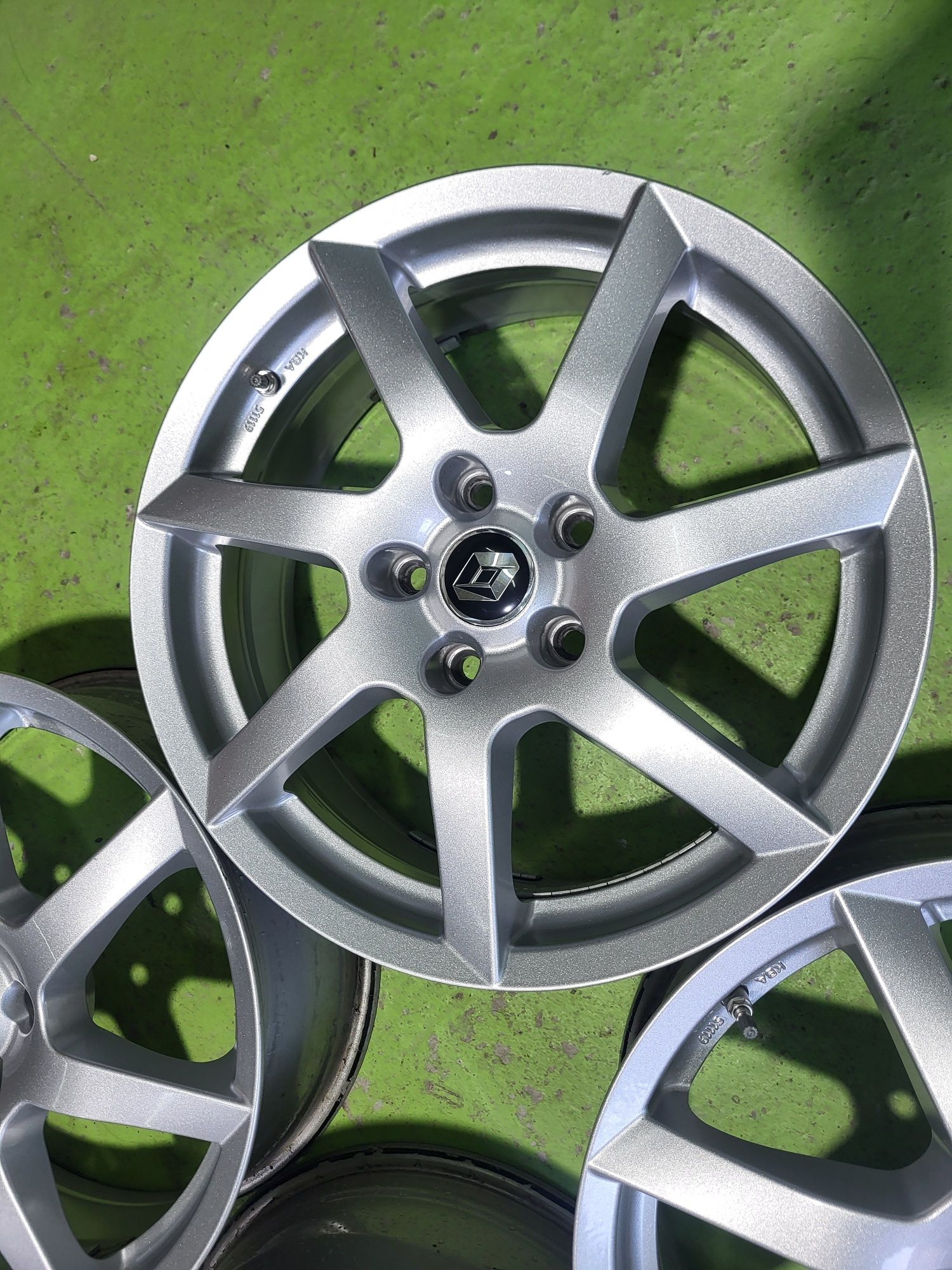 17 5x114.3 Renault лети джанти 5х114.3 рено