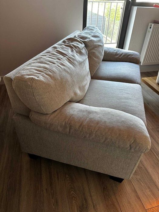 Canapea doua locuri, stare impecabila