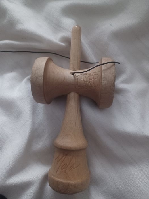Kendama Krom-Lotus