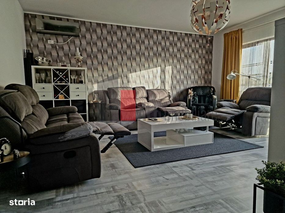 Casa moderna cu piscina si zona de fitness --Mihailesti