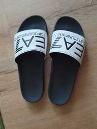 Slapi Emporio Armani, noi