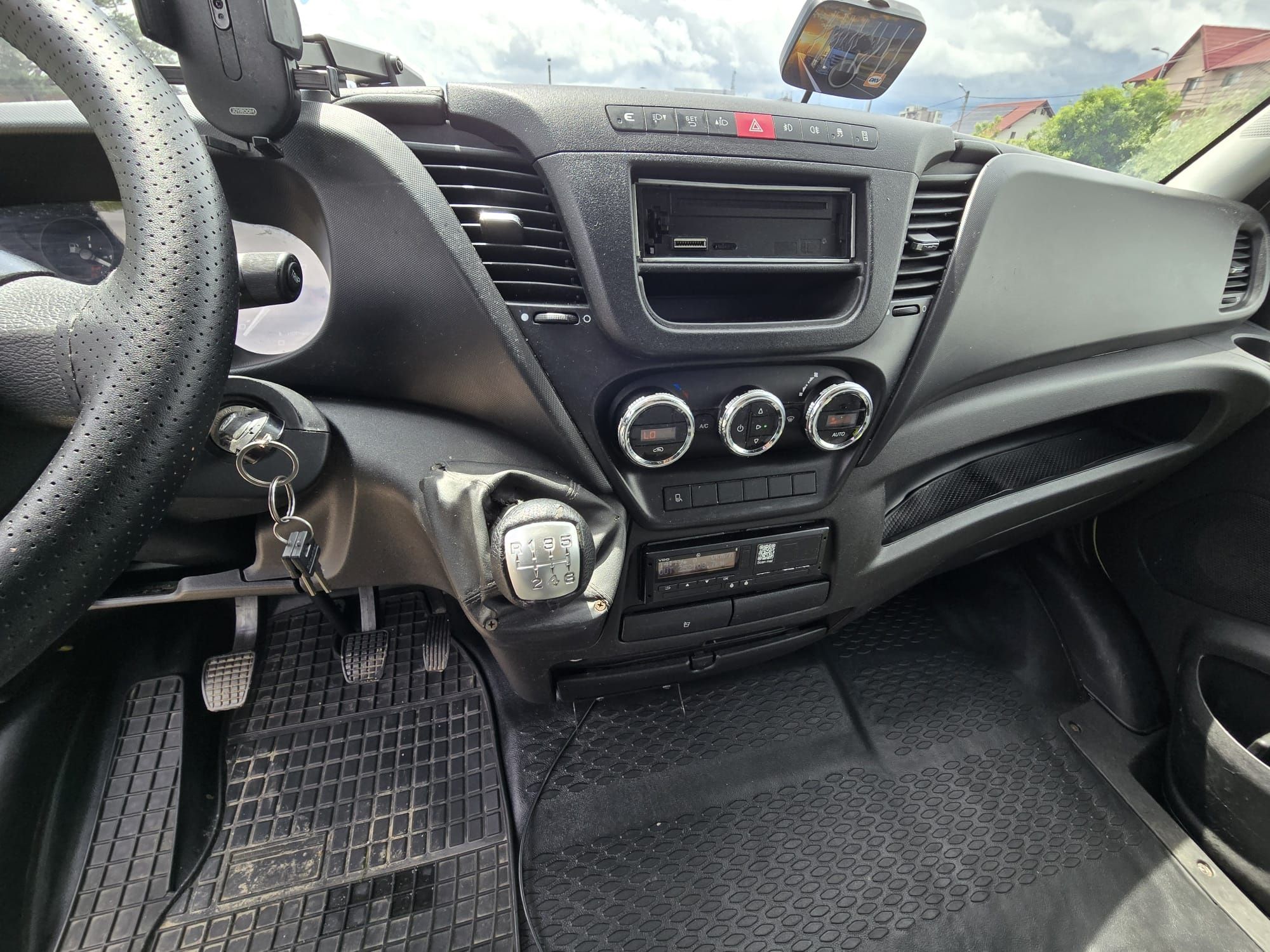 Iveco Dayli 35s17 platforma auto