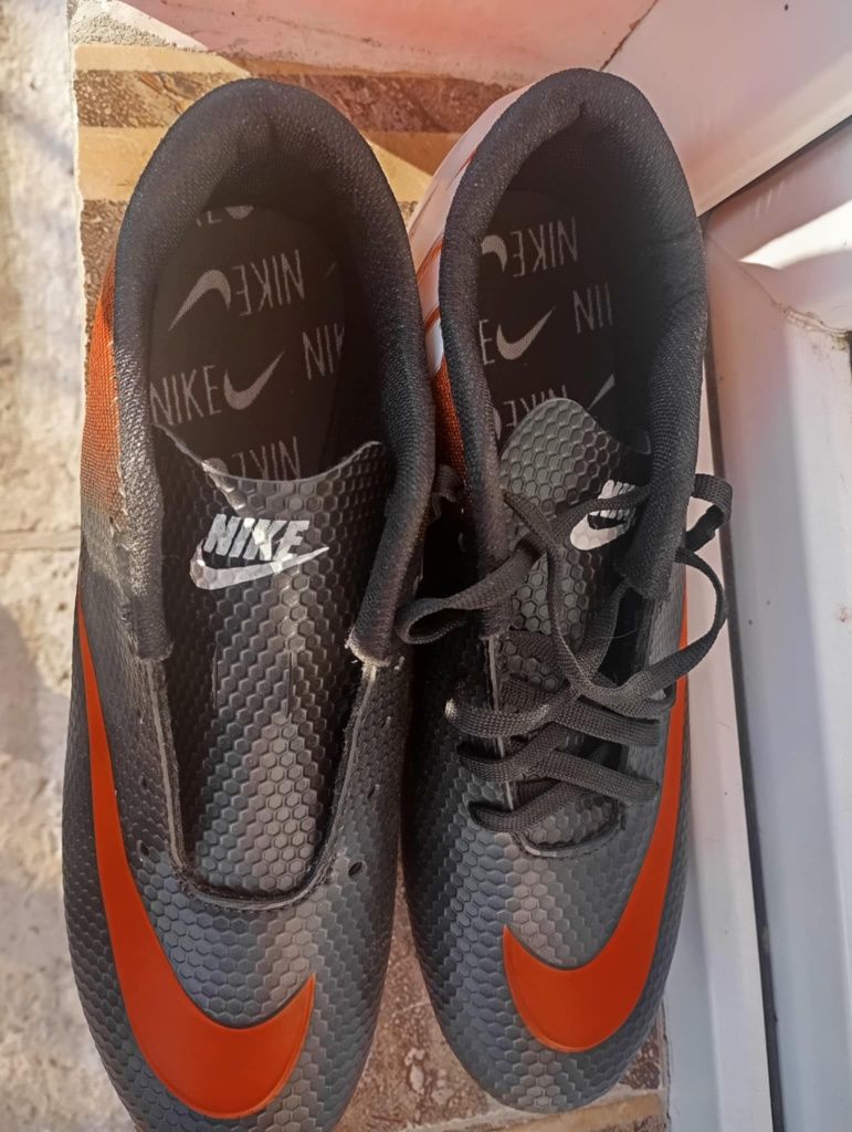 Vând ghete Nike ‼️URGENT‼️