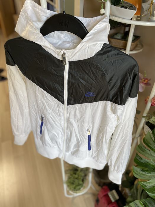 Ветровка на NIKE