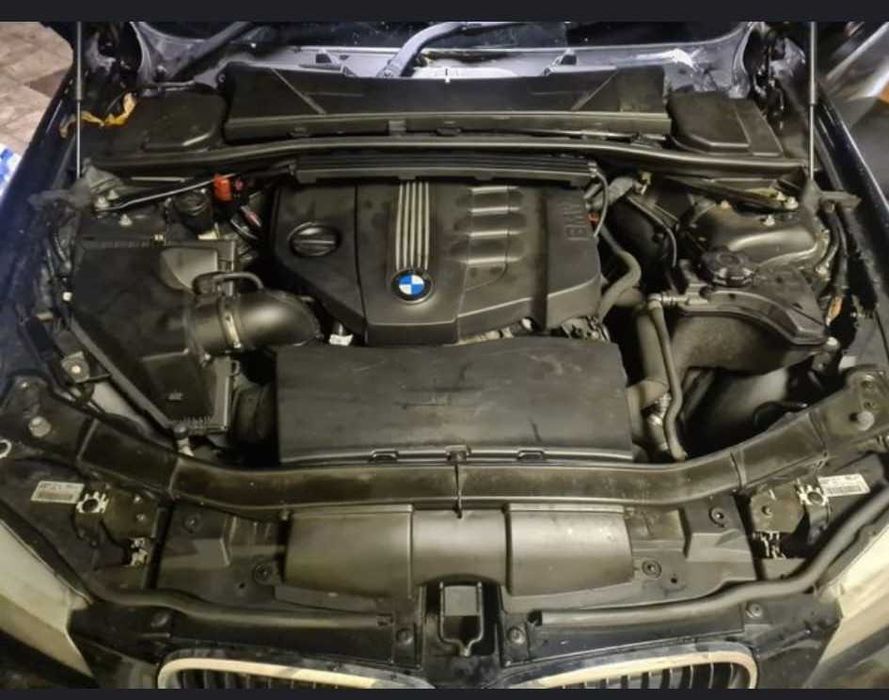 Usi/Bara fata-spate/Oglinzi/Dezmembrez/Trager/Motor BMW E90