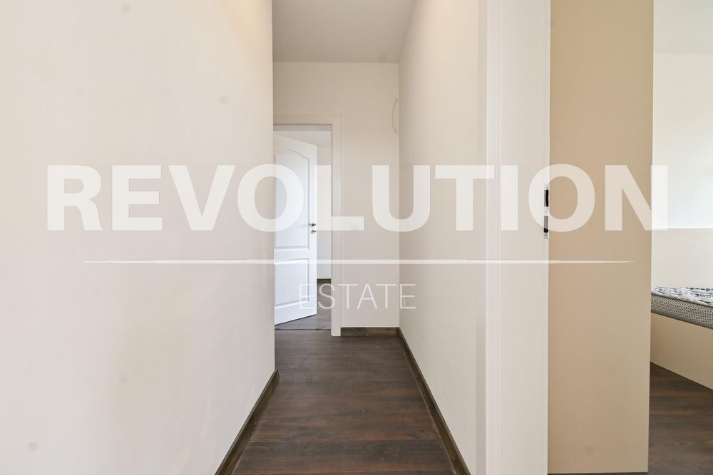 Дава се под наем Тристаен апартамент в София, Люлин 10 - 85 кв.м за 700 € - Снимка #9