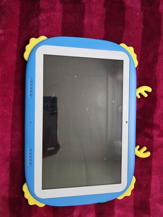 Продам детский планшет (на запчасти или ремонт)