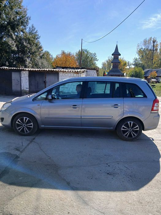 Opel Zafira  fab.2009.unic propietar in Ro. din 2011 1,9-150CP