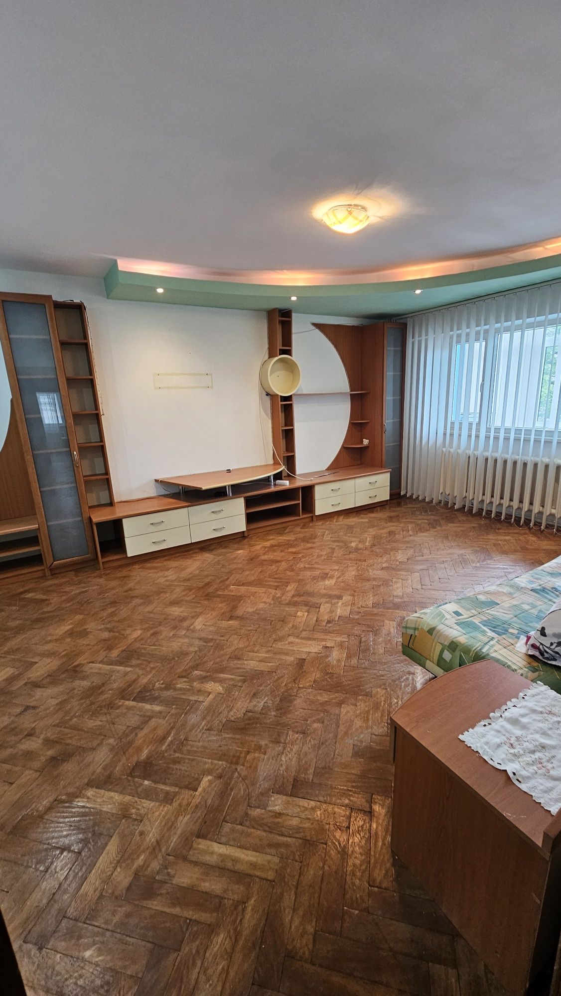 Apartament CENTRU 116 mp  + GARAJ + BOXA