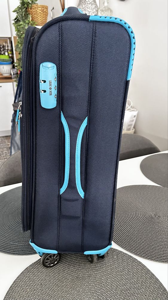 Куфар Lamonza Ultralight, 55x37x21 cm, bleumarin