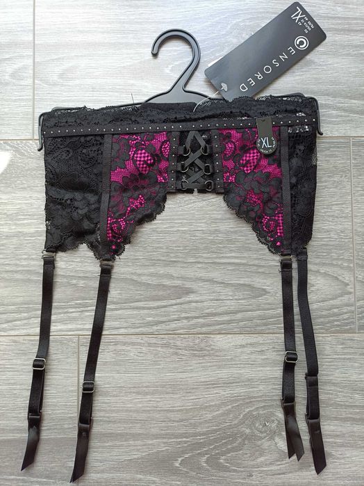 Modele diverse cu dantela