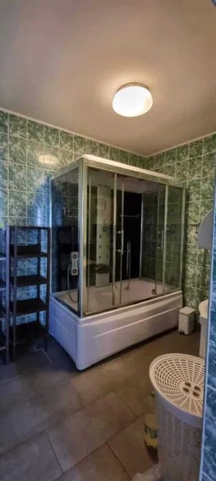 Inchiriere casa moderna cu toate utilitatile.