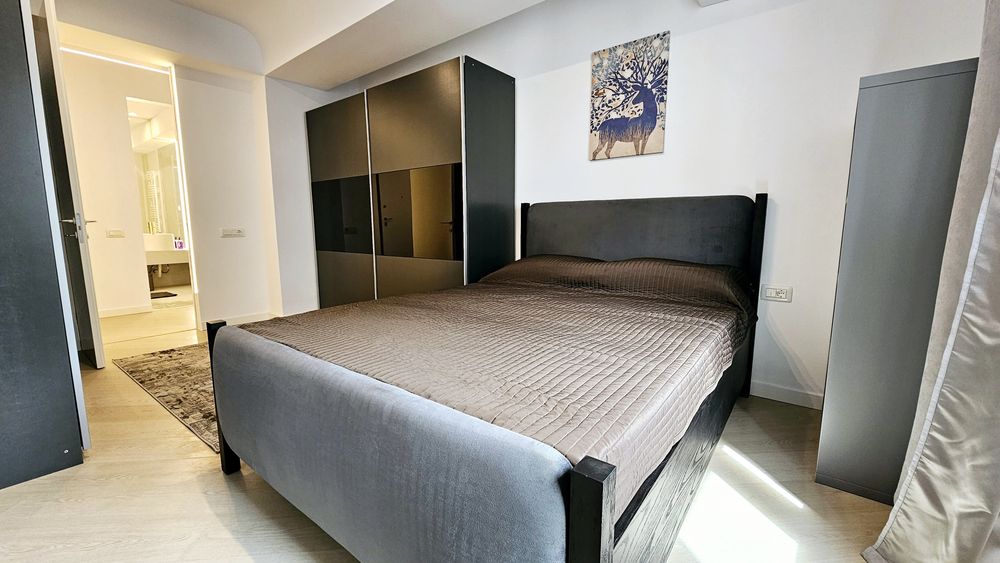 Ofer spre inchiriere apartament 3 camere decomandat parcare subteran
