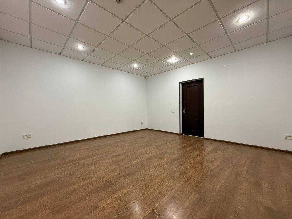 Аренда коммерческого помещения 170 м² Мирабад, ул. Нукус Гламур Бутик