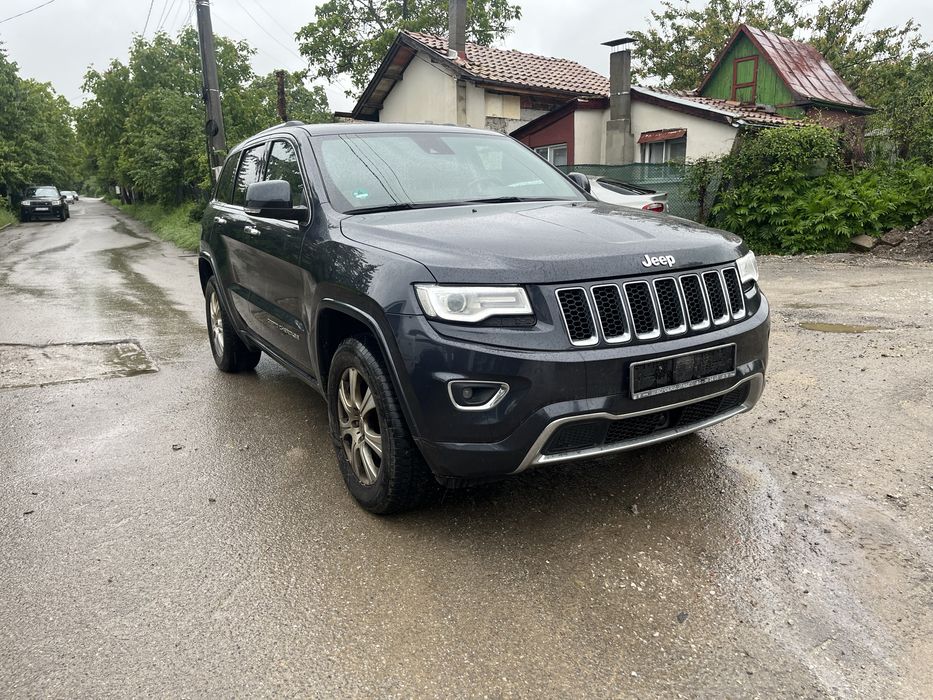 Продавам Jeep Grand Cherokee WK2 3.0 на части
