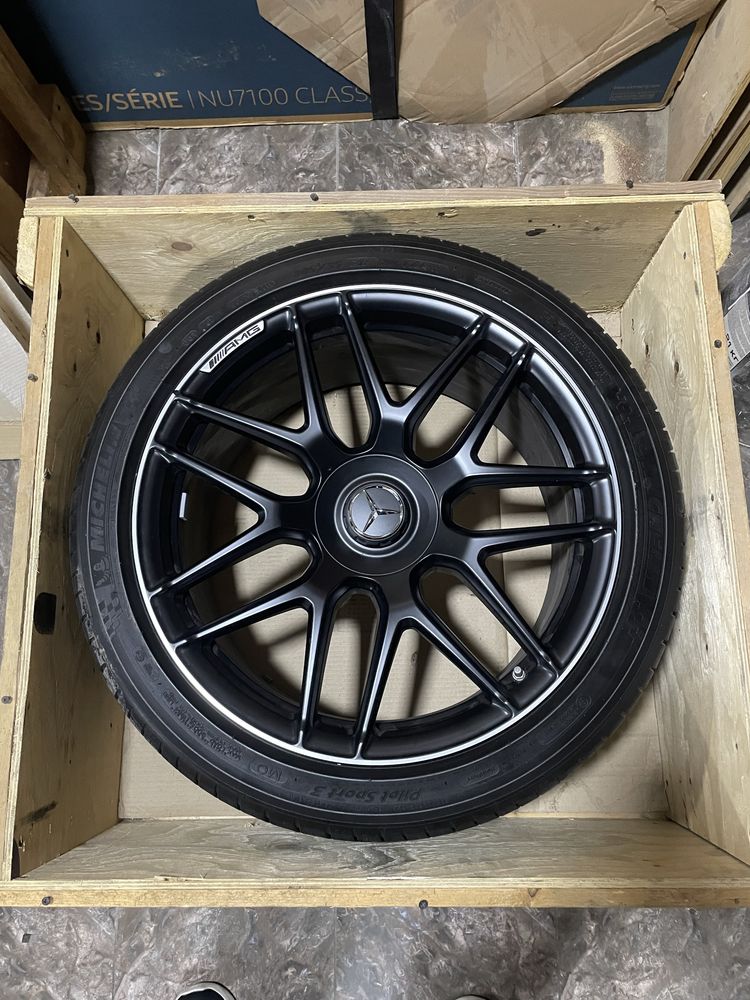 Диски R20 Mercedes AMG. Шины в подарок