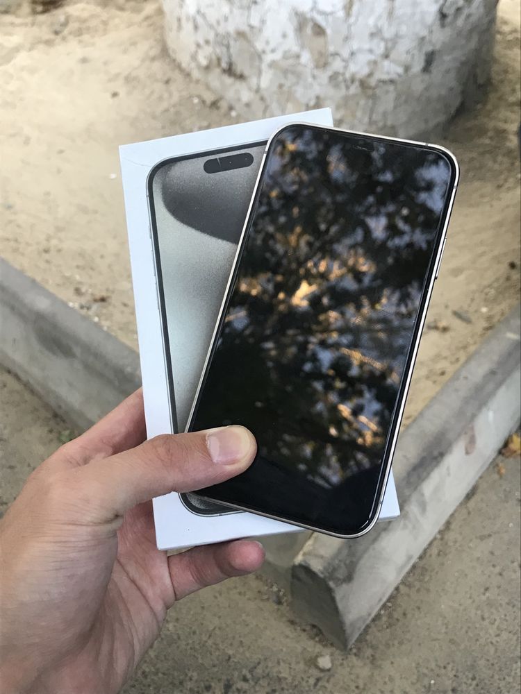iPhone 11 15Pro korpus taqlgan