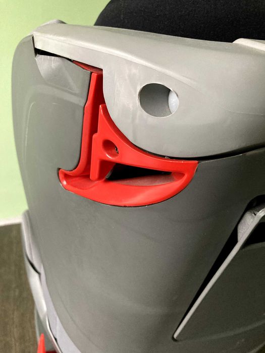 Детско столче за кола Avionaut Glider (9-25 кг) (използвано)