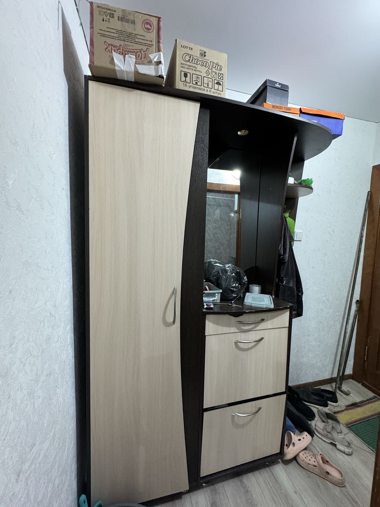 Шкаф в прихожуюю