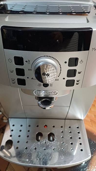 Кафемашина Делонги