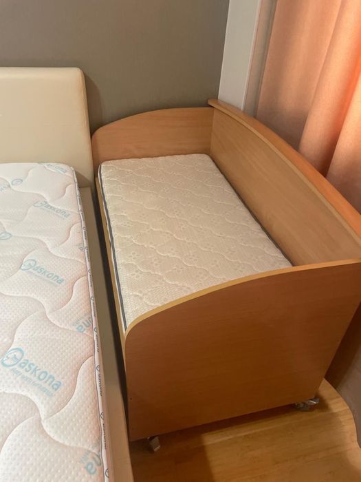 Кровать детская,приставная