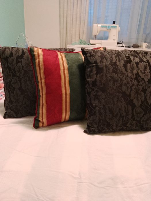 Комплект от три нови възглавници