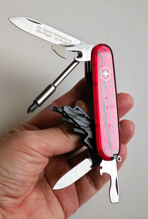 Victorinox Mercedes-Benz и лимитирани модели