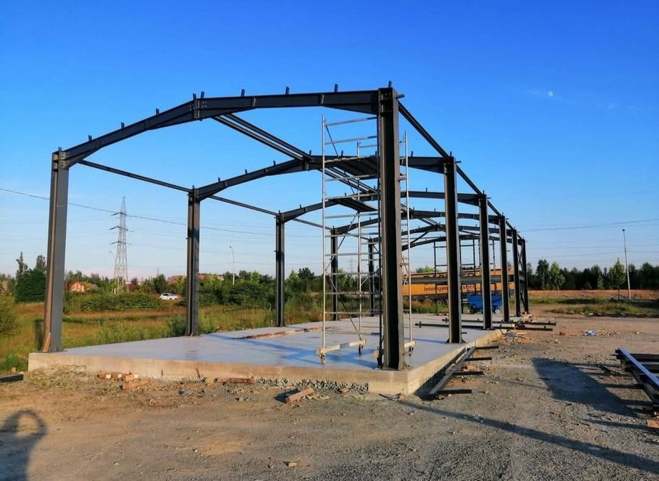 Vând hala metalica