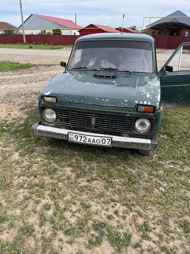Нива на разбор 2121