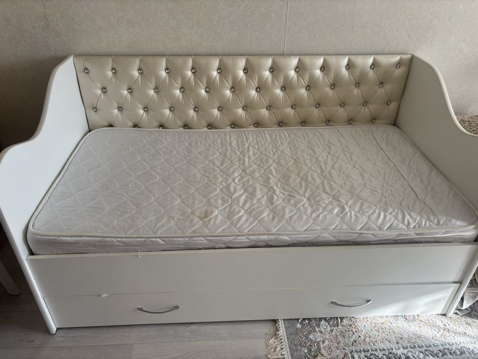 Продам   кровать