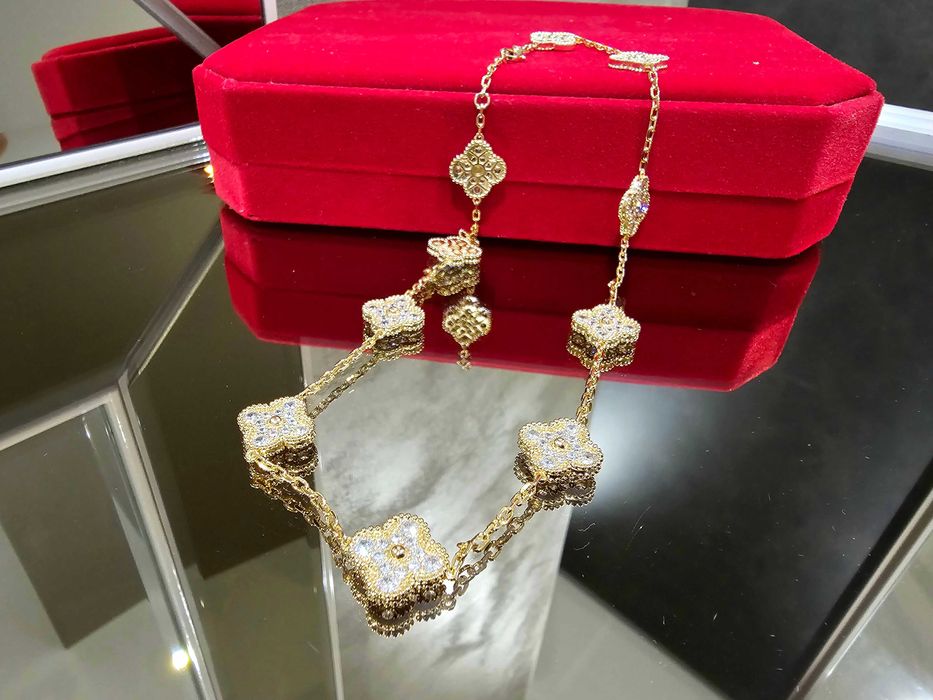 Van Cleef & Arpels VCA Rose Diamond Alhambra 10 Motifs Дамско Колие