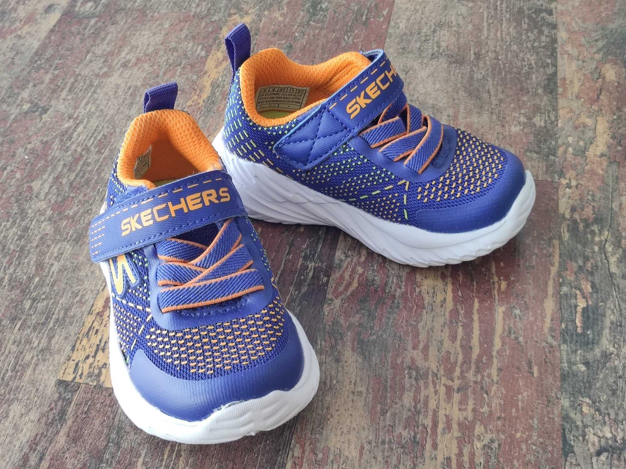 Чисто нови Бебешки маратонки Skechers 21 номер
