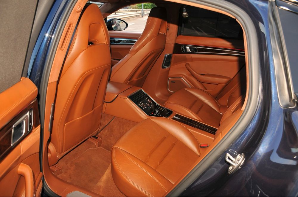 Porsche Panamera Turbo 4.0i 549CP/Pano/Matrix/Night/Ventilatie/Tableta