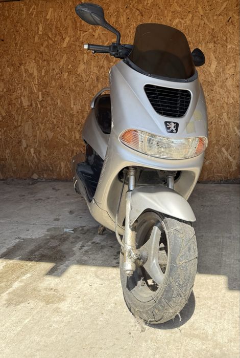 Scuter peugeot elyseo