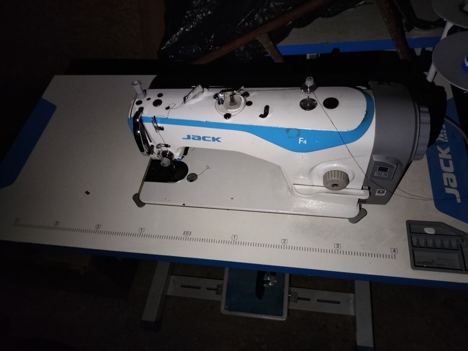 Швейная машинка Jack f4 150к, typical 150к, jack e3 250к
