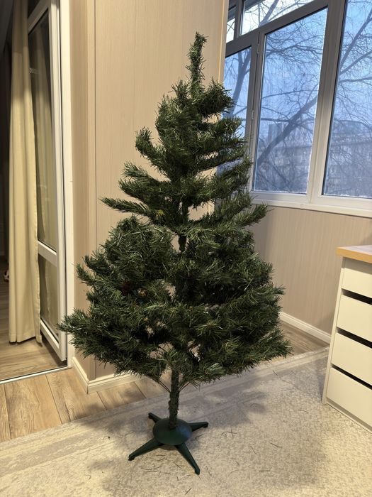 искусственная новогодняя елка