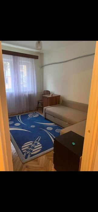 Inchiriez apartament 3 camere