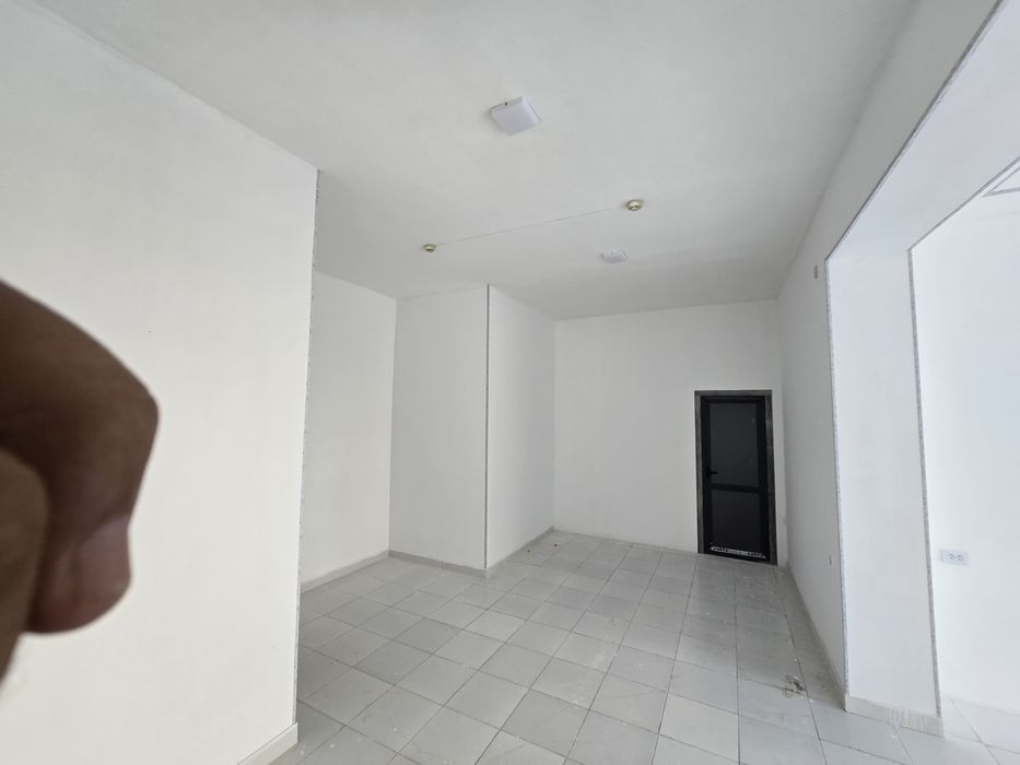 Нотурар [савдо дукони]  бино ижарага берилади.