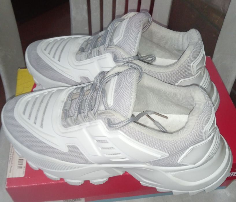 Продам повседневные спортивные кроссовки. 36-37 PAULL & BEAR