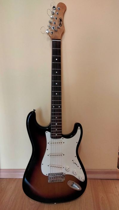 Електрическа китара Stagg-екранирана с медно фолио