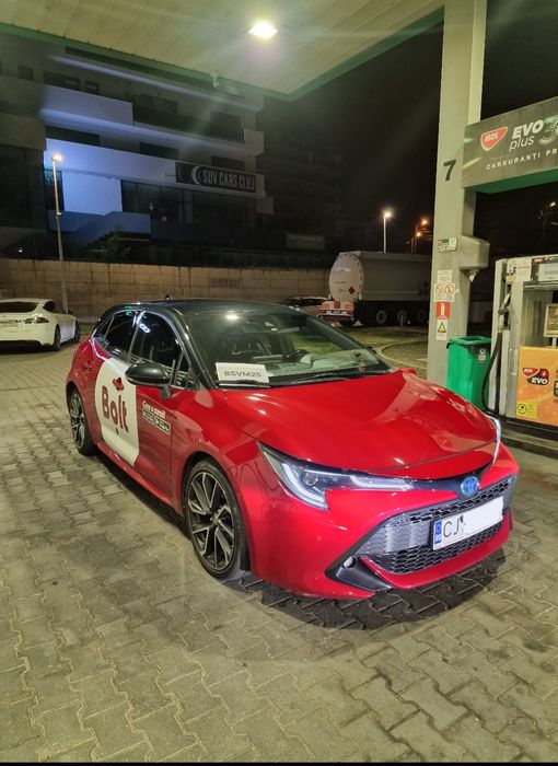 Inchiriere bolt / uber Toyota Corolla hybrid