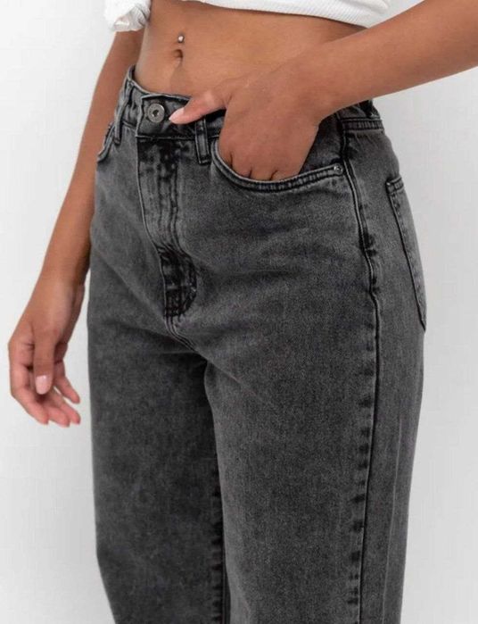 В наличии на скидки Джинсы  МОМ качество бомба