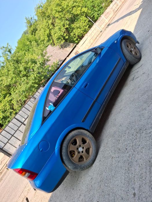 Opel bertone 18 benzina